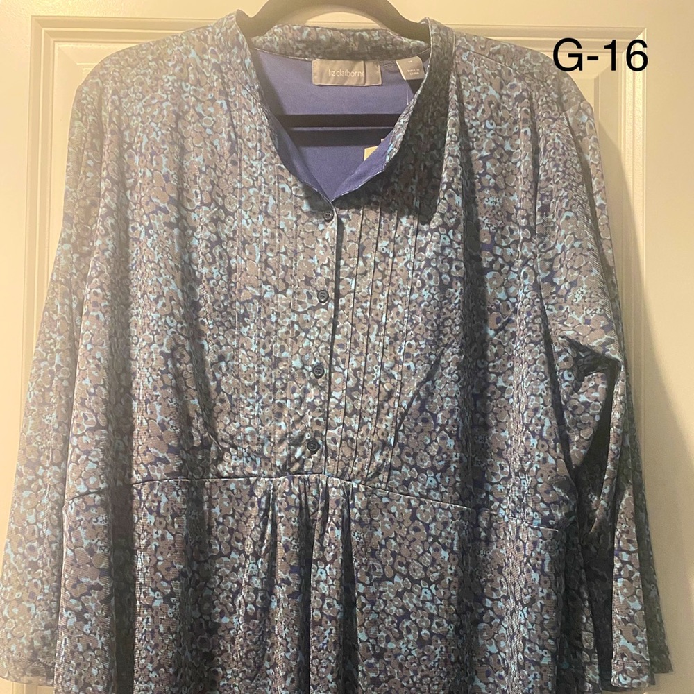 NEW Liz Clairborne blouse